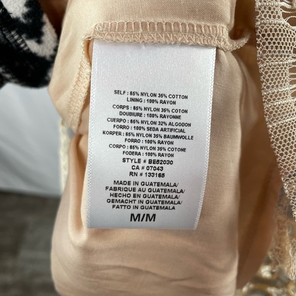 NWT Eli + Ali by Anthropologie Twilight Lace‎ Dress in Silver Size Medium - Picture 5 of 11